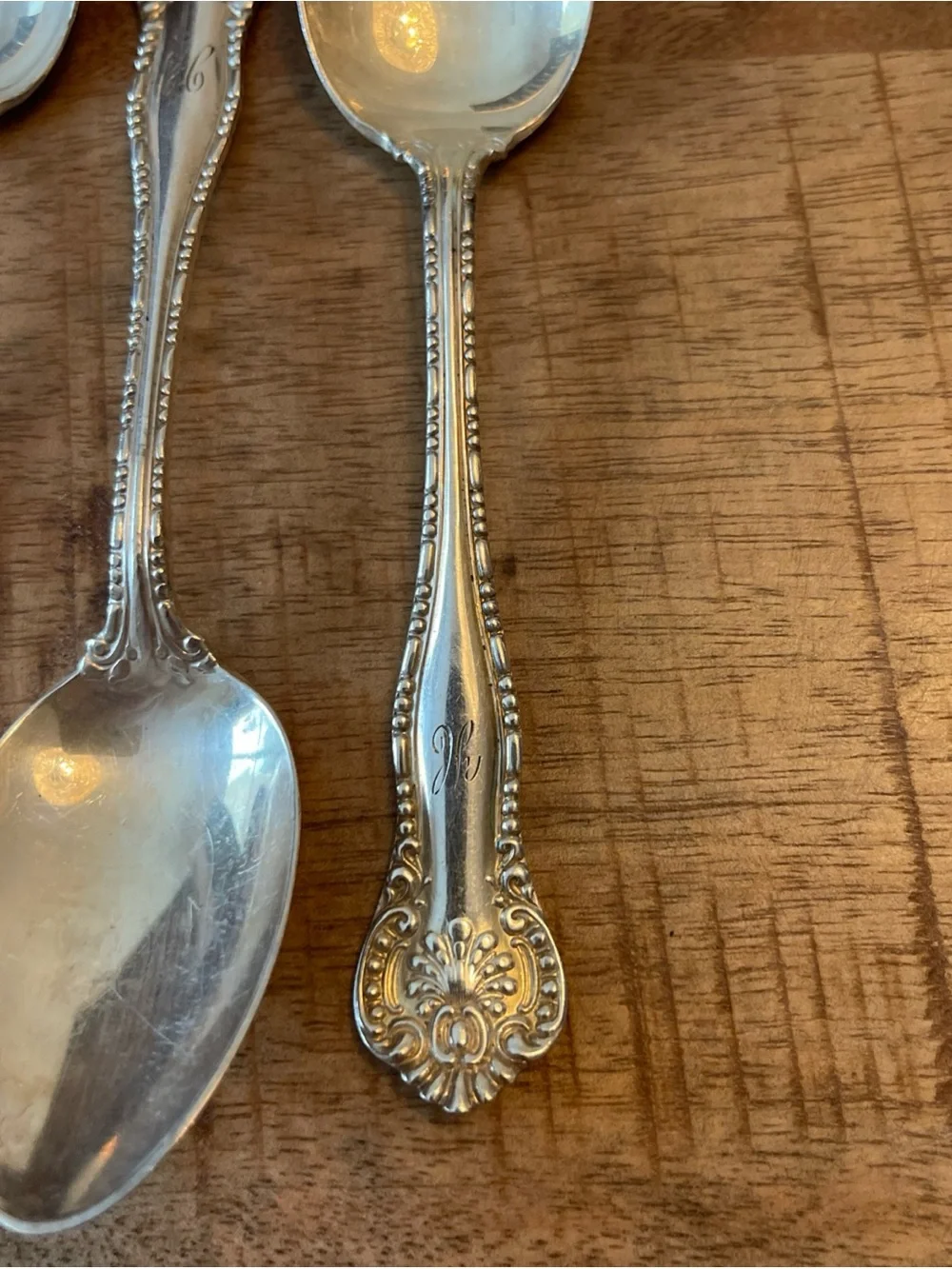 WM Rogers Bead Scroll And Fan Ornate Spoons